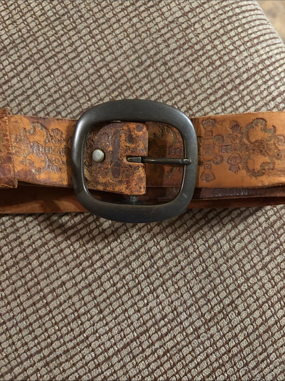 Old Navy Distressed Brown Tooled Leather Belt with Brushed Metal Buckle-Medium